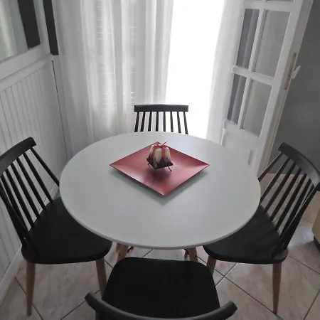 Cozy 2 Bedrooms On The Hill W/netflix Apartament