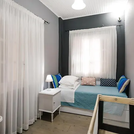 Cozy 2 Bedrooms On The Hill W/netflix *