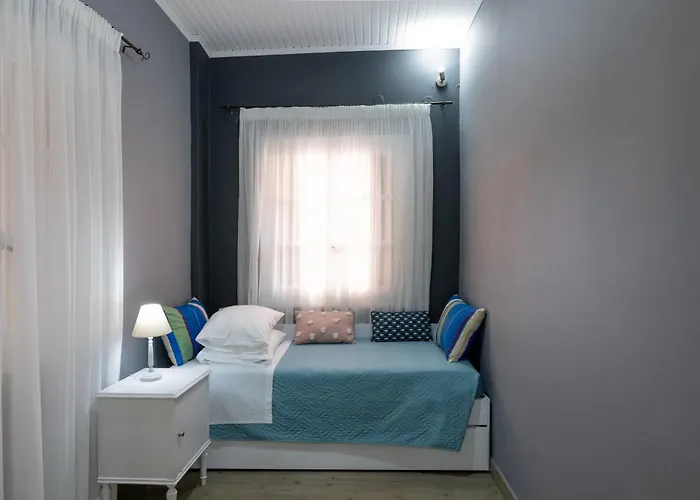 Apartament Cozy 2 Bedrooms On The Hill W/netflix Karousádes
