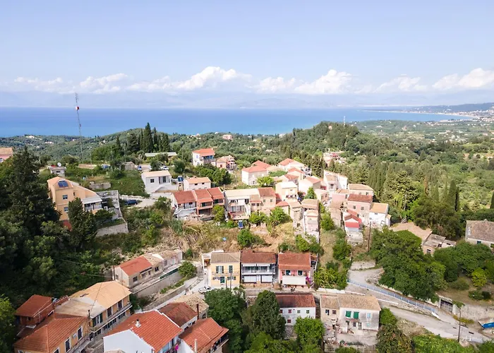 Cozy 2 Bedrooms On The Hill W/netflix * Karousádes